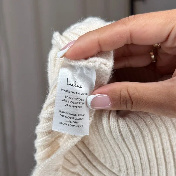 Turtleneck Shrug Bolero Sweater - Size XS - Picture 4 of 5